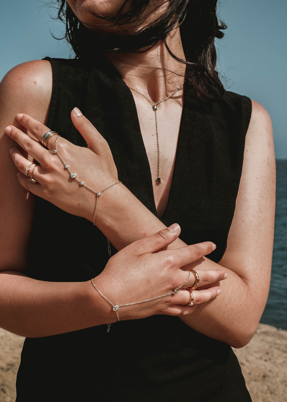 Seri Gold Hand Chain